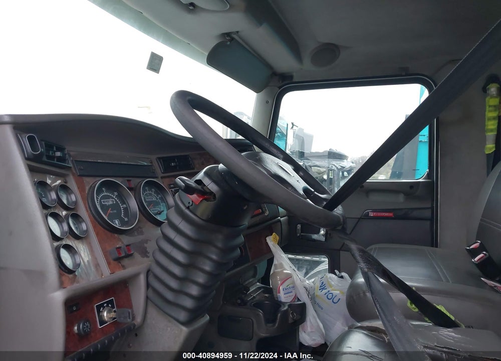 2007 KENWORTH T300 T300 VIN: 2NKMHD6X67M210314