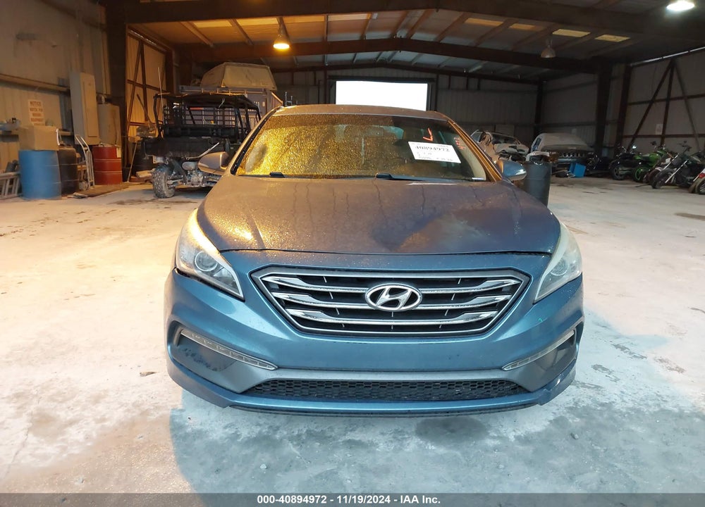 2015 HYUNDAI SONATA VIN: 5NPE34AF9FH102111