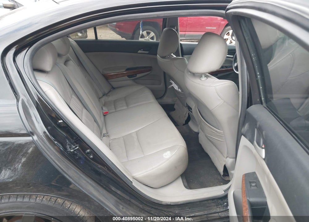 2011 HONDA ACCORD 2.4 EX-L VIN: 1HGCP2F83BA151950