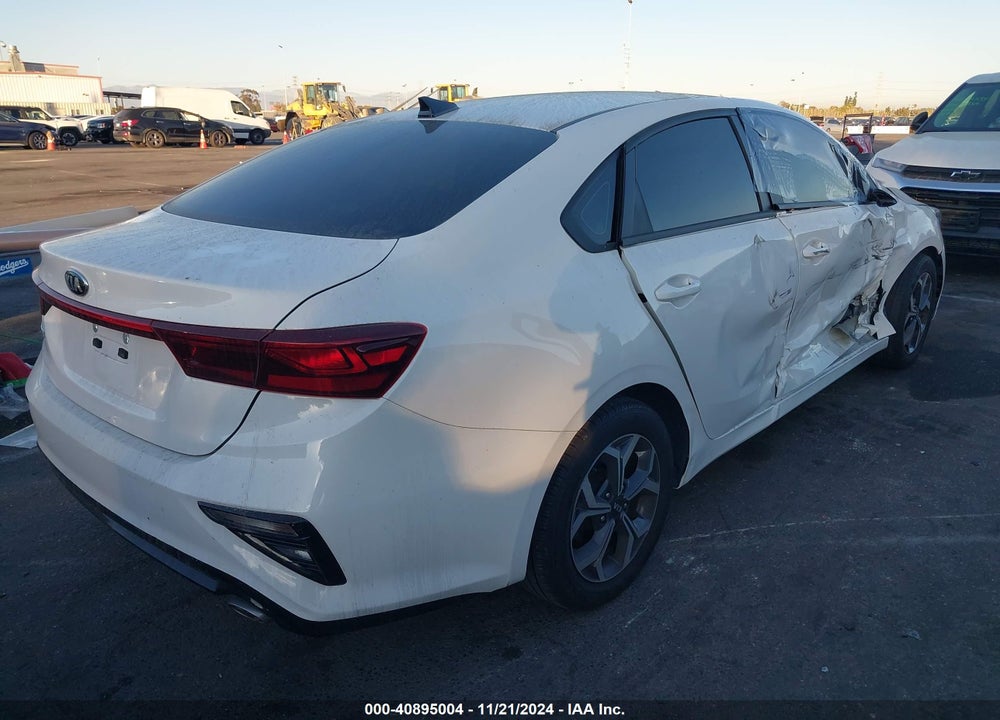 2019 KIA FORTE LXS VIN: 3KPF24AD6KE135040