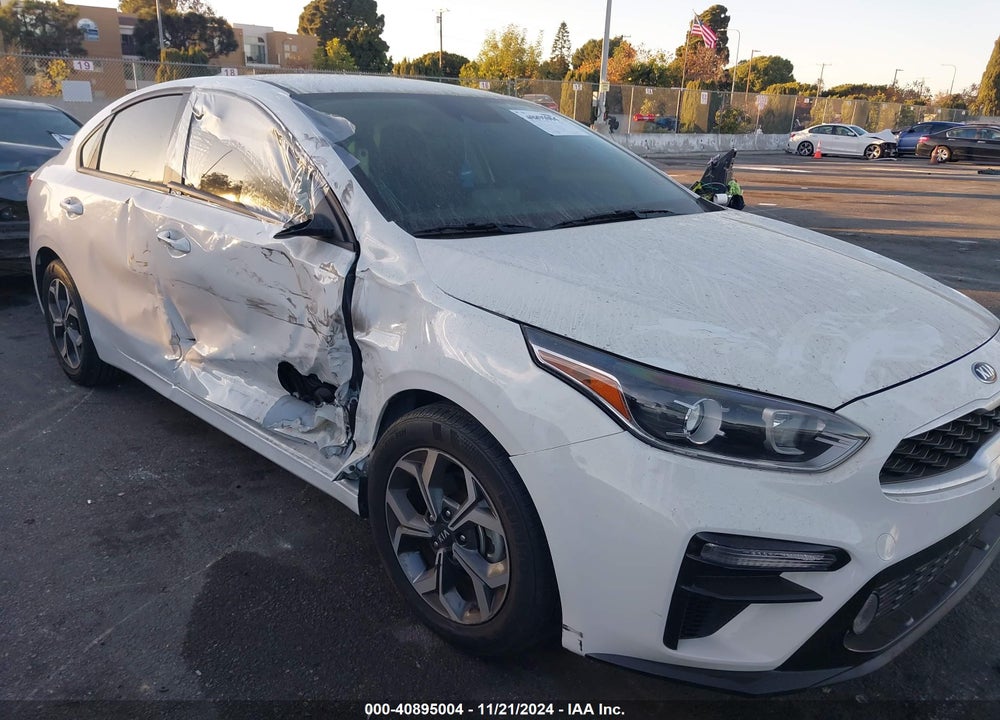 2019 KIA FORTE LXS VIN: 3KPF24AD6KE135040