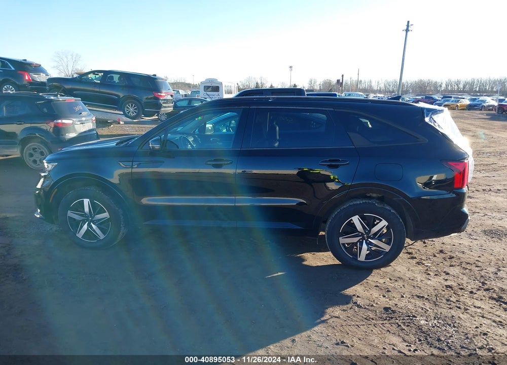 2021 KIA SORENTO S VIN: 5XYRL4LC2MG061443