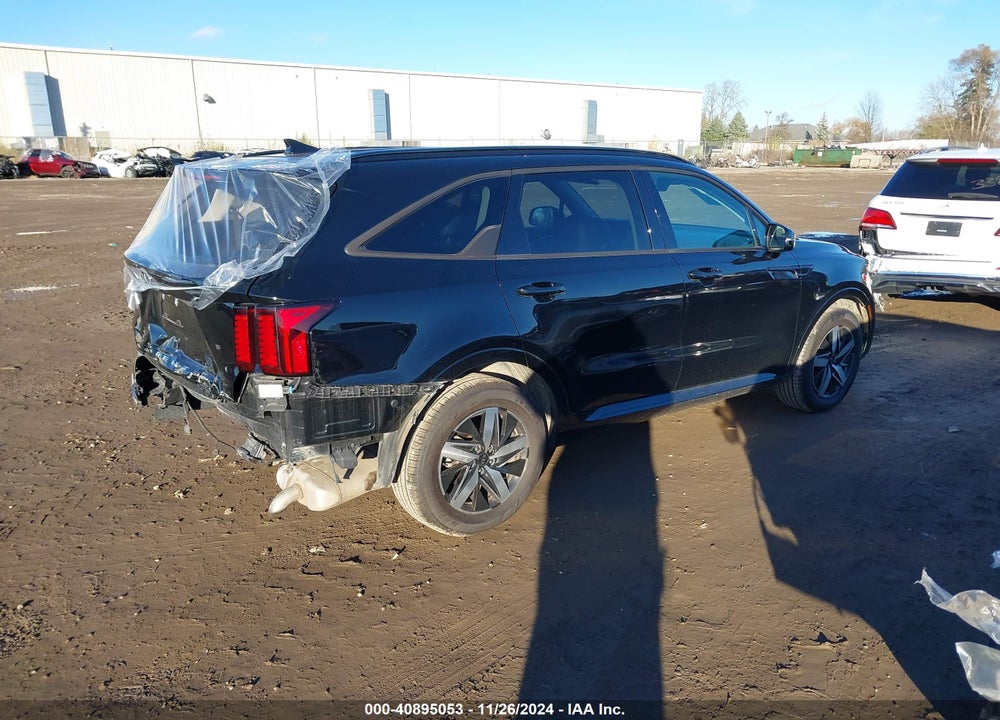 2021 KIA SORENTO S VIN: 5XYRL4LC2MG061443