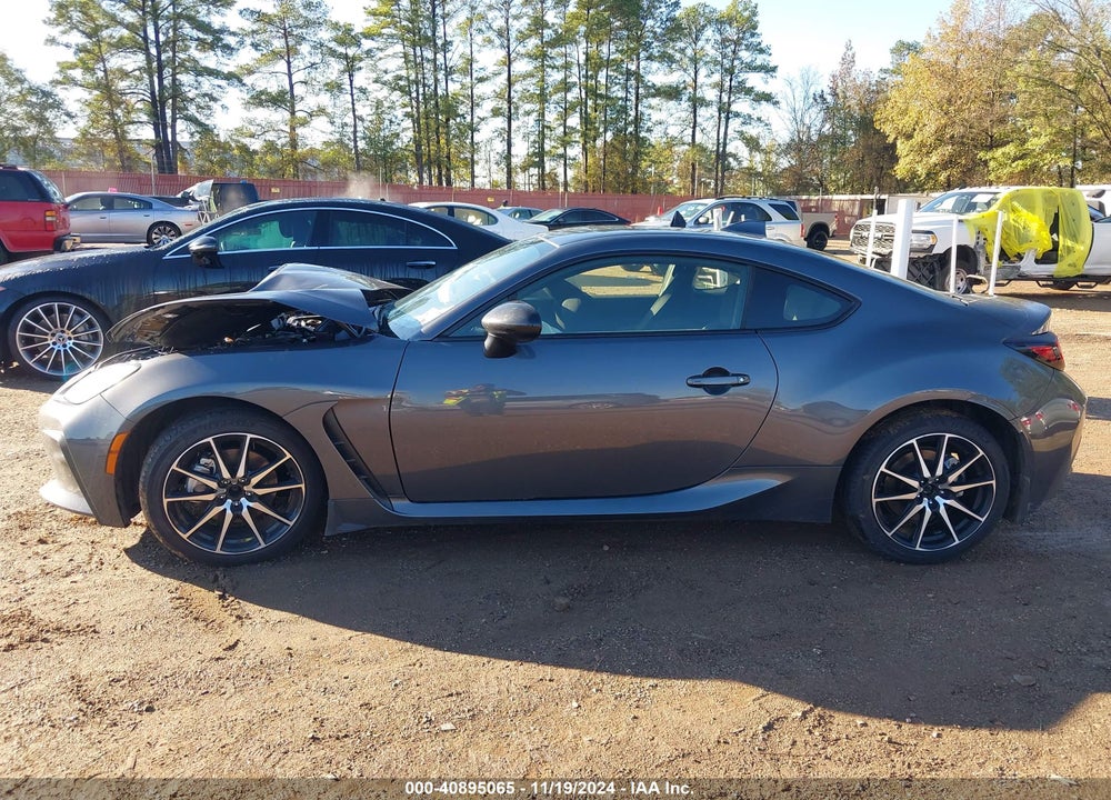2024 TOYOTA GR 86 VIN: JF1ZNBB12R9758186