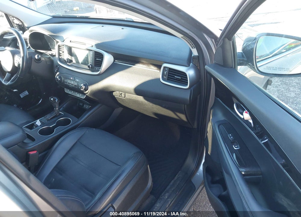 2017 KIA SORENTO 2.4L LX VIN: 5XYPGDA34HG265262