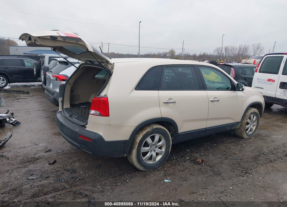 2011 KIA SORENTO LX VIN: 5XYKT3A11BG089499