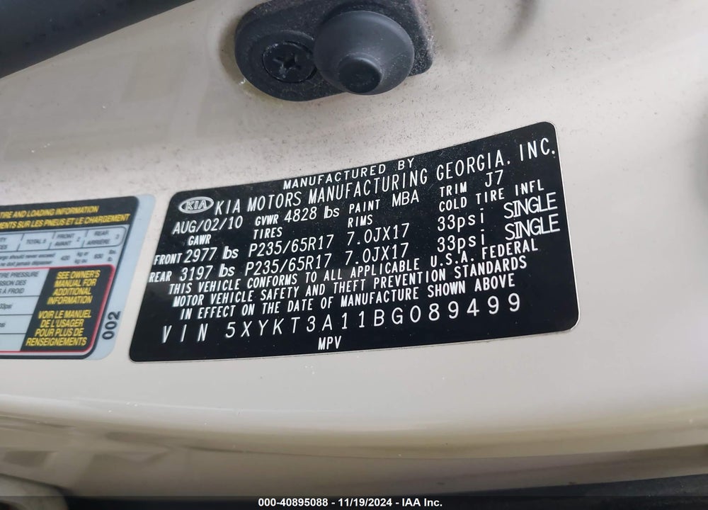 2011 KIA SORENTO LX VIN: 5XYKT3A11BG089499
