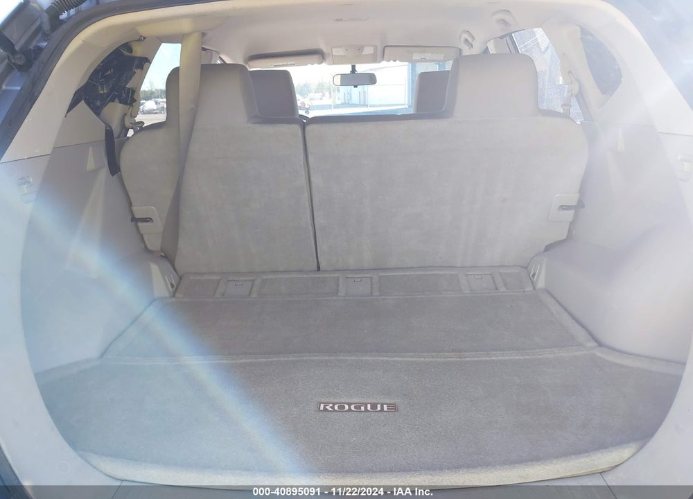 2014 NISSAN ROGUE SELECT S VIN: JN8AS5MV9EW703736