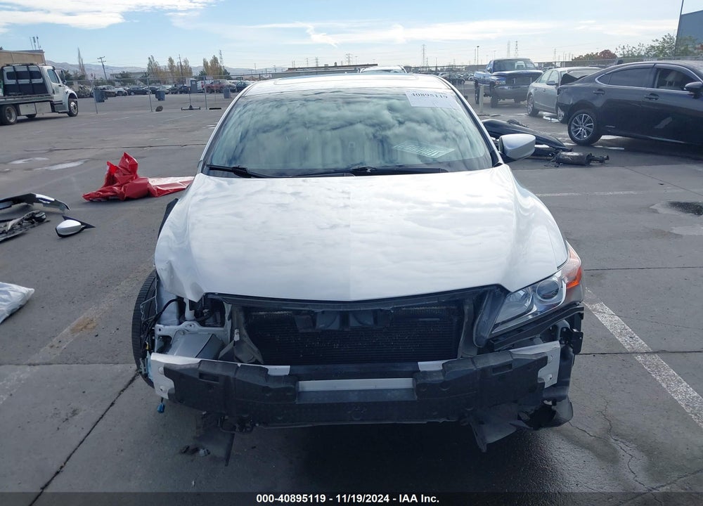 2015 ACURA ILX 2.0L VIN: 19VDE1F78FE008952