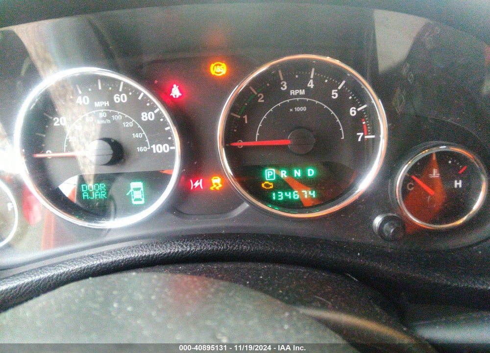 2013 JEEP WRANGLER UNLIMITED SAHARA VIN: 1C4HJWEG6DL510110