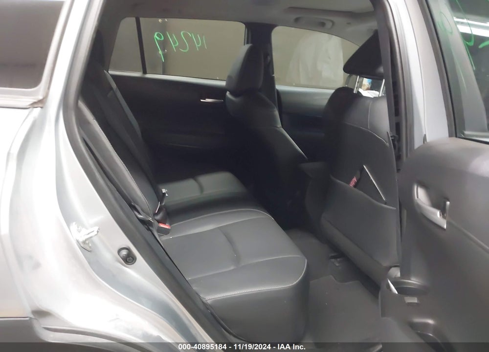 2022 TOYOTA COROLLA CROSS XLE VIN: 7MUDAABG8NV022529