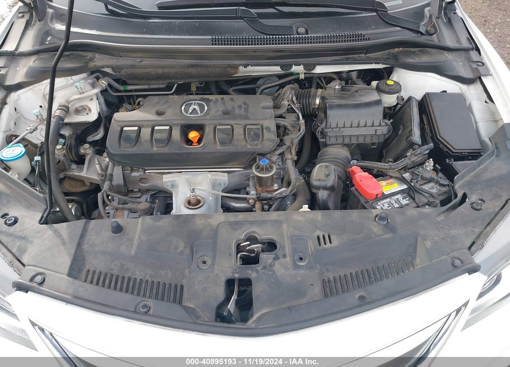 2013 ACURA ILX 2.0L VIN: 19VDE1F33DE013227
