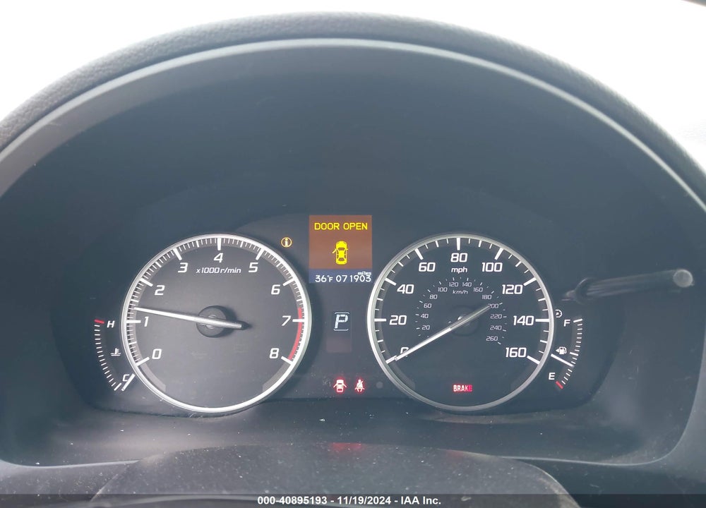 2013 ACURA ILX 2.0L VIN: 19VDE1F33DE013227