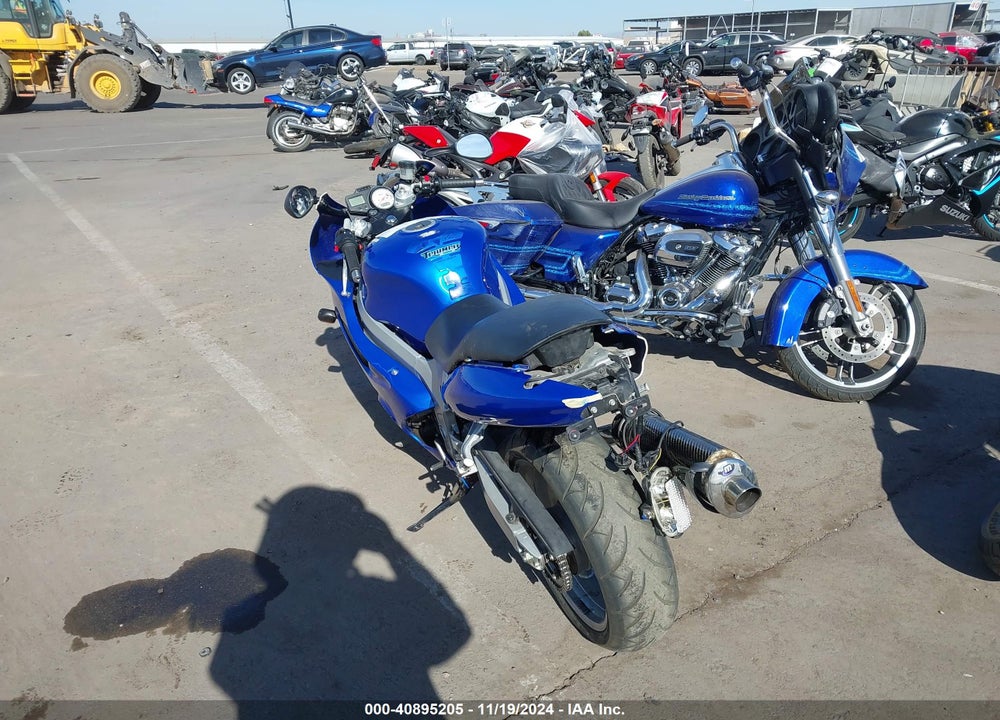 2001 TRIUMPH MOTORCYCLE TT600 VIN: SMT800GE61J127997