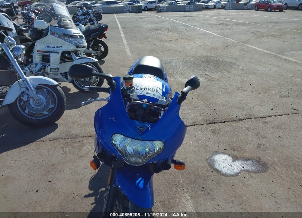 2001 TRIUMPH MOTORCYCLE TT600 VIN: SMT800GE61J127997