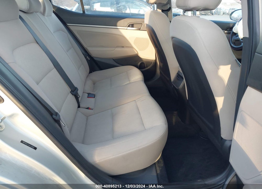 2018 HYUNDAI ELANTRA SEL VIN: 5NPD84LF9JH378887