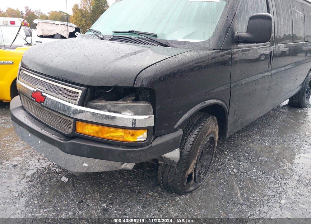 2018 CHEVROLET EXPRESS 3500 LT VIN: 1GAZGPFG0J1187390