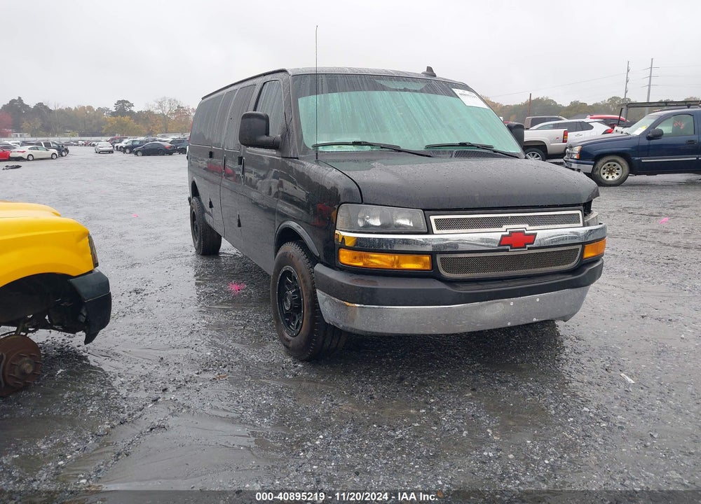 2018 CHEVROLET EXPRESS 3500 LT VIN: 1GAZGPFG0J1187390