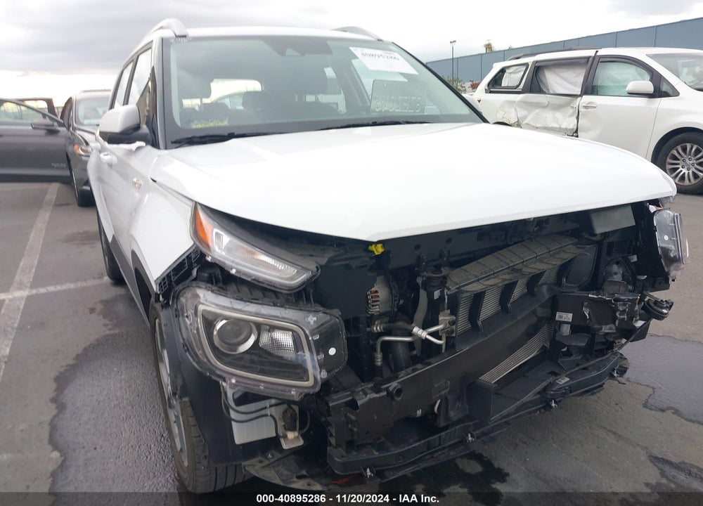 2022 HYUNDAI VENUE SEL VIN: KMHRC8A32NU142416