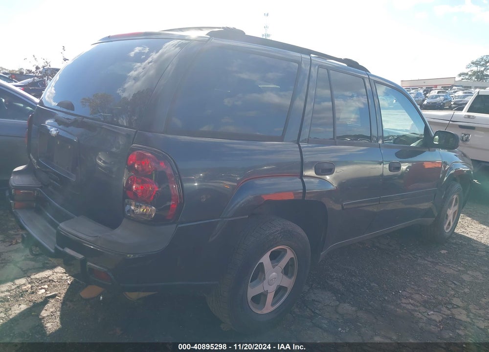 2006 CHEVROLET TRAILBLAZER LS VIN: 1GNDS13S162210688