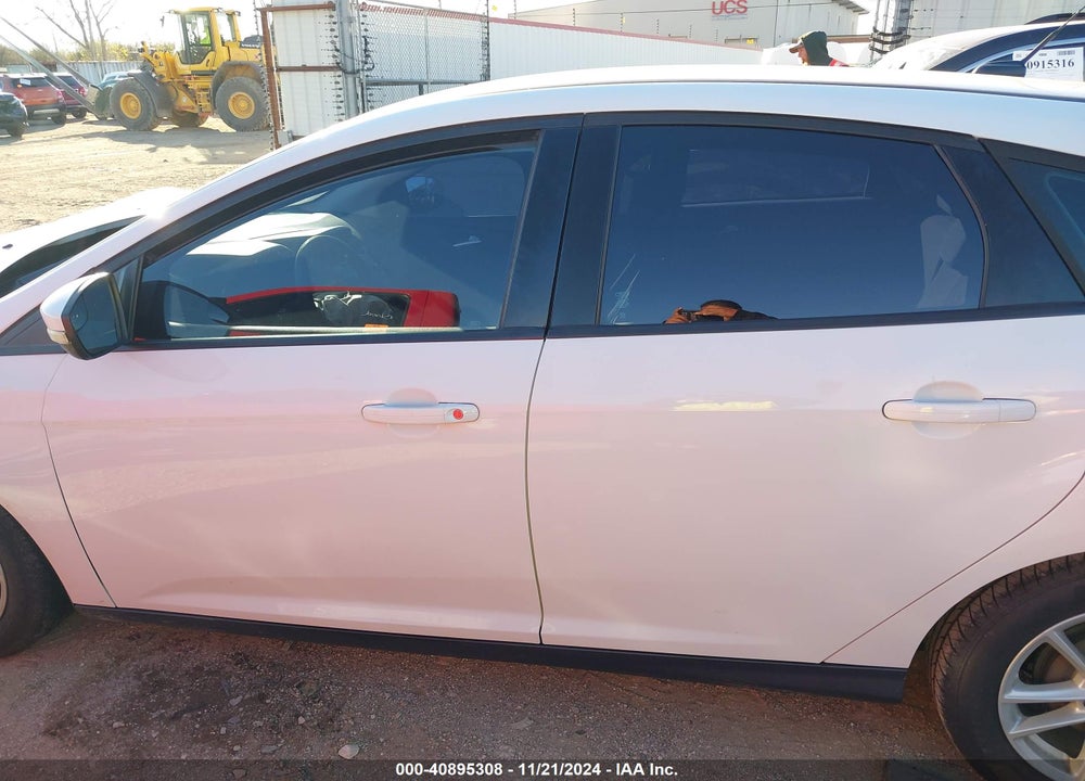 2017 FORD FOCUS VIN: 1FADP3K25HL231635