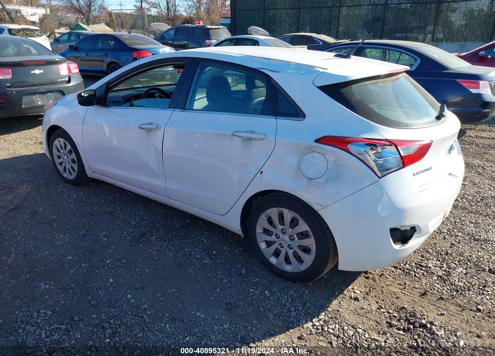 2016 HYUNDAI ELANTRA GT VIN: KMHD35LH7GU325640