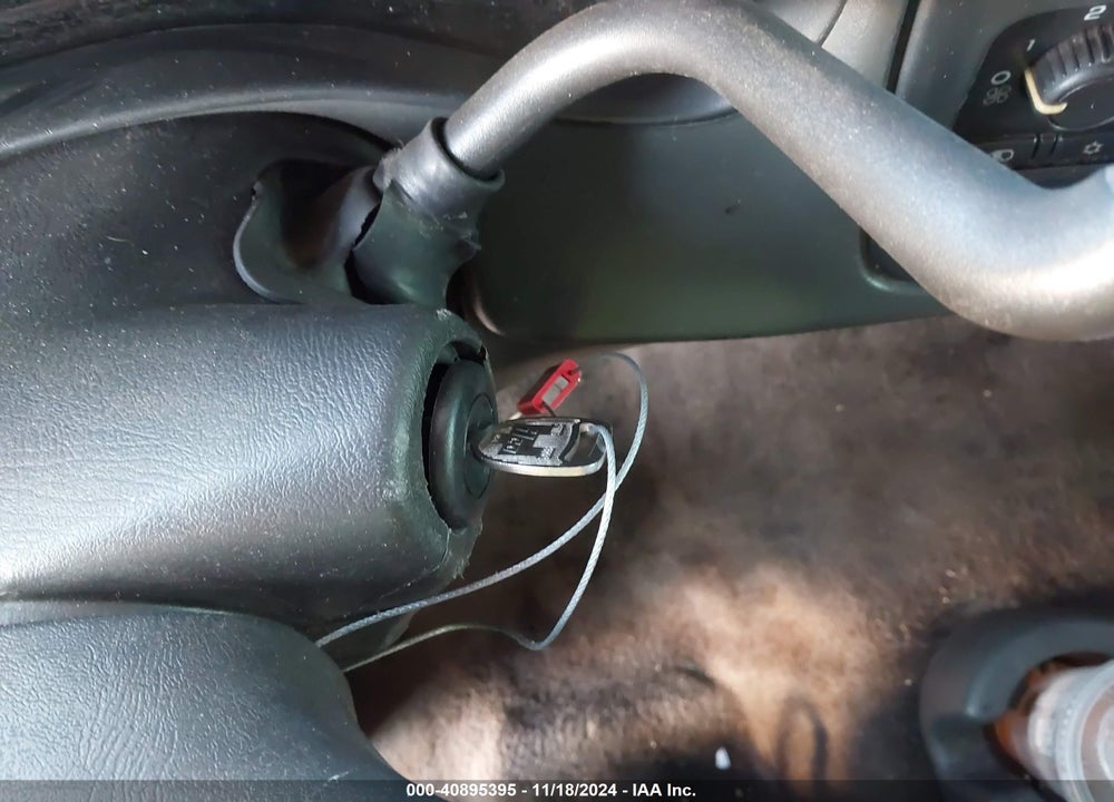 2005 GMC SIERRA 1500 SLE VIN: 1GTEC19TX5Z248937