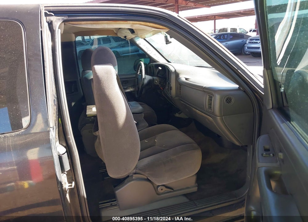 2005 GMC SIERRA 1500 SLE VIN: 1GTEC19TX5Z248937