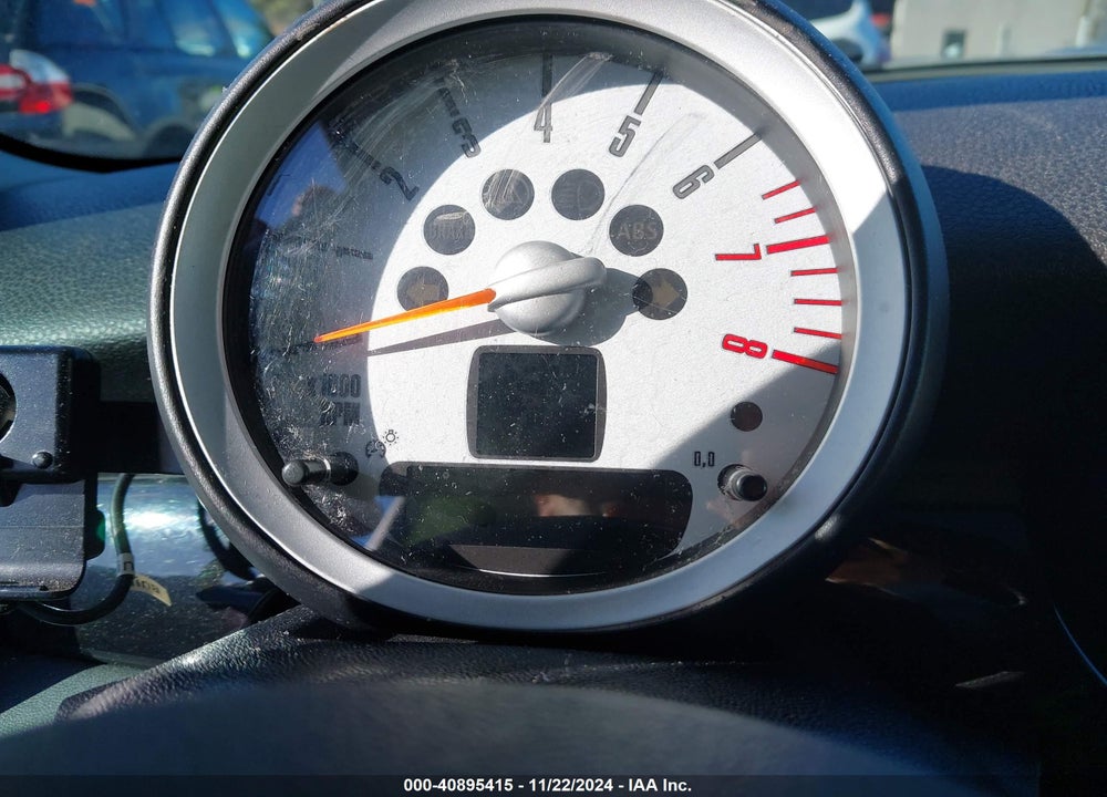 2008 MINI COOPER S VIN: WMWMF73578TV35981
