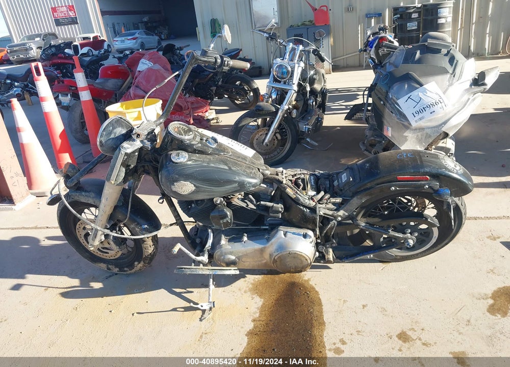 2017 HARLEY-DAVIDSON FLS SOFTAIL SLIM VIN: 1HD1JRV12HB042790