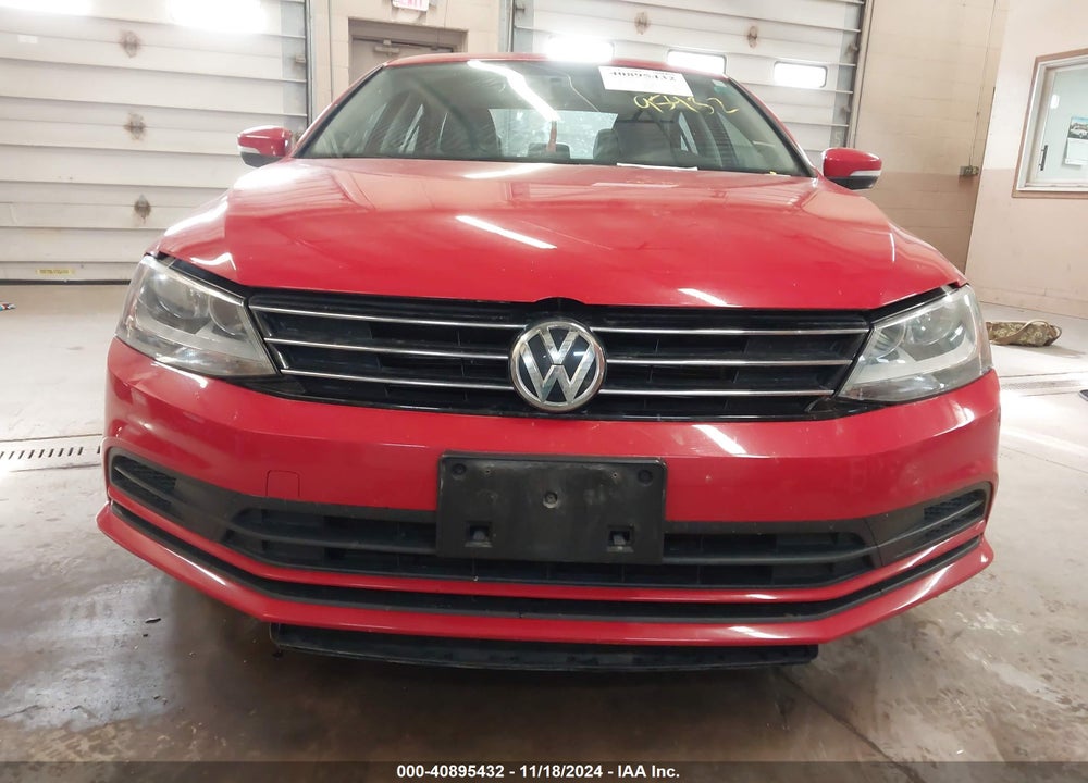 2015 VOLKSWAGEN JETTA 1.8T SE VIN: 3VWD07AJ2FM258248