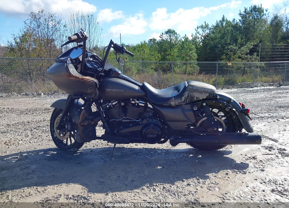 2019 HARLEY-DAVIDSON FLTRXS VIN: 1HD1KTP17KB611583