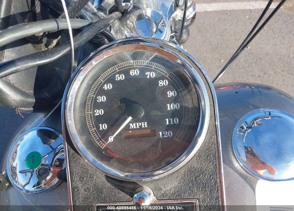 1997 HARLEY-DAVIDSON FXST CUSTOM VIN: 1HD1BKL16VY053940