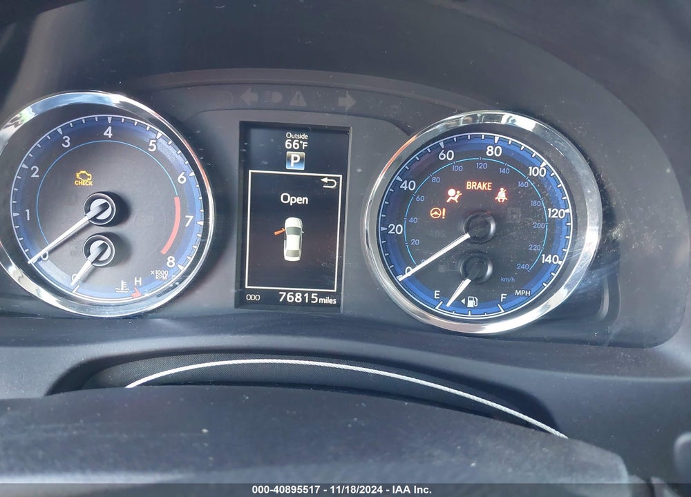 2019 TOYOTA COROLLA SE VIN: 5YFBURHE8KP878317