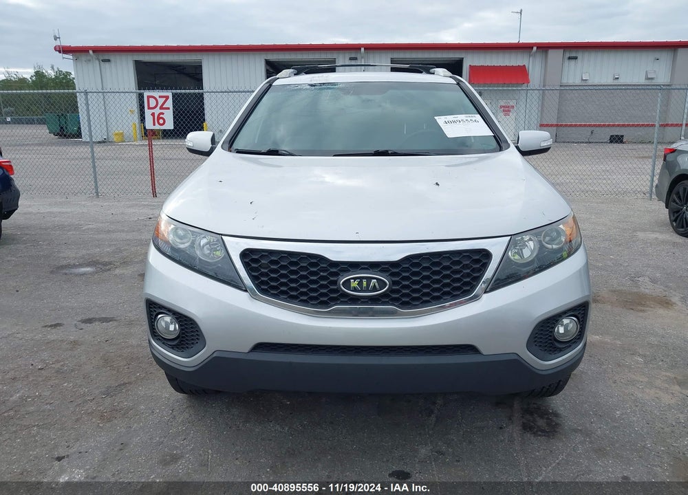 2011 KIA SORENTO LX VIN: 5XYKT4A13BG168386