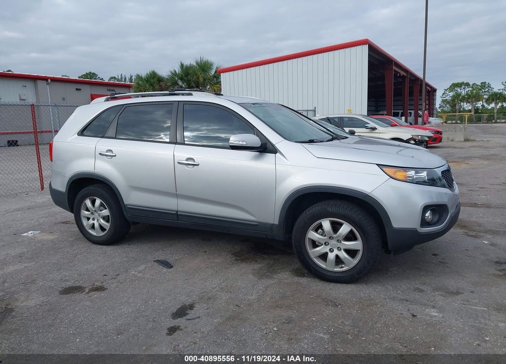 2011 KIA SORENTO LX VIN: 5XYKT4A13BG168386