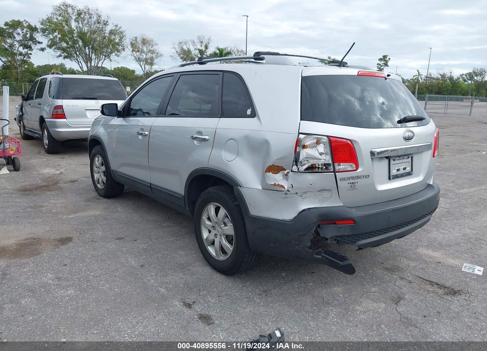 2011 KIA SORENTO LX VIN: 5XYKT4A13BG168386
