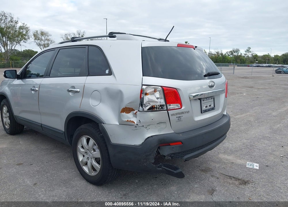 2011 KIA SORENTO LX VIN: 5XYKT4A13BG168386