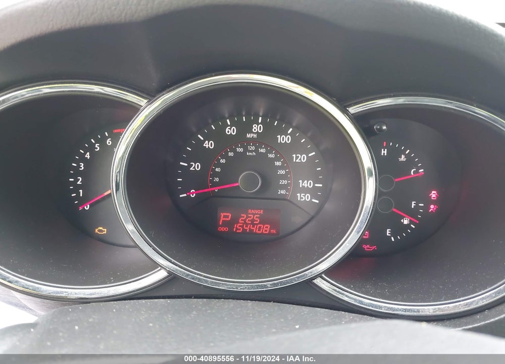 2011 KIA SORENTO LX VIN: 5XYKT4A13BG168386