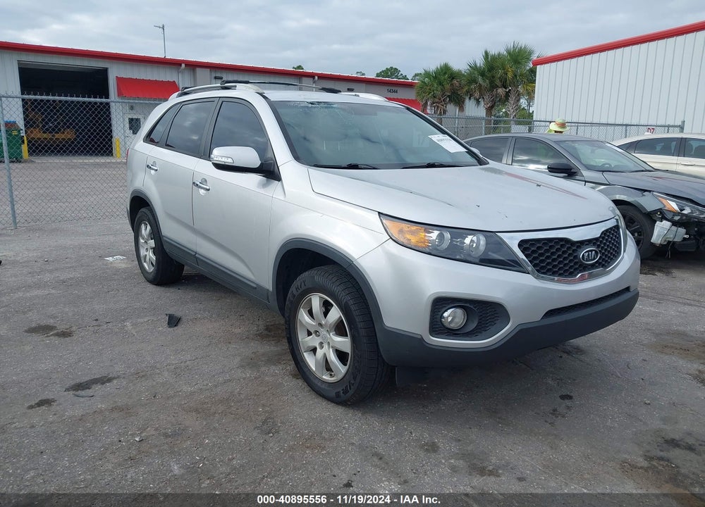 2011 KIA SORENTO LX VIN: 5XYKT4A13BG168386