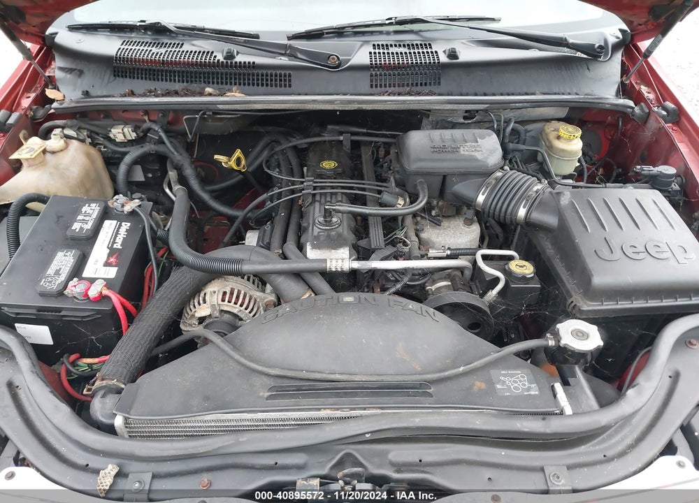 2002 JEEP GRAND CHEROKEE LAREDO VIN: 1J4GW48S62C307677