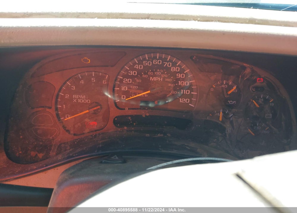 2003 CHEVROLET SUBURBAN 1500 LT VIN: 1GNEC16Z33J214737