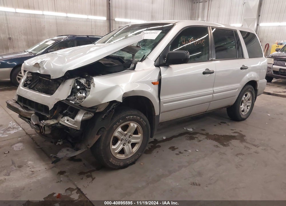 2006 HONDA PILOT LX VIN: 5FNYF18166B012135