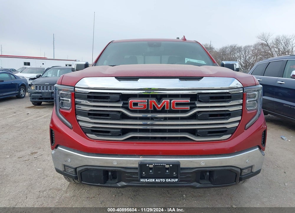2024 GMC SIERRA 1500 4WD SHORT BOX SLT VIN: 3GTUUDED1RG364350