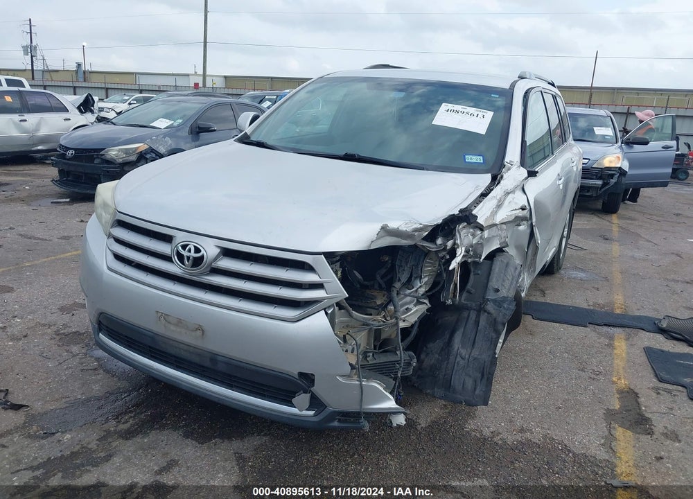 2013 TOYOTA HIGHLANDER BASE PLUS V6 VIN: 5TDZK3EH3DS107810