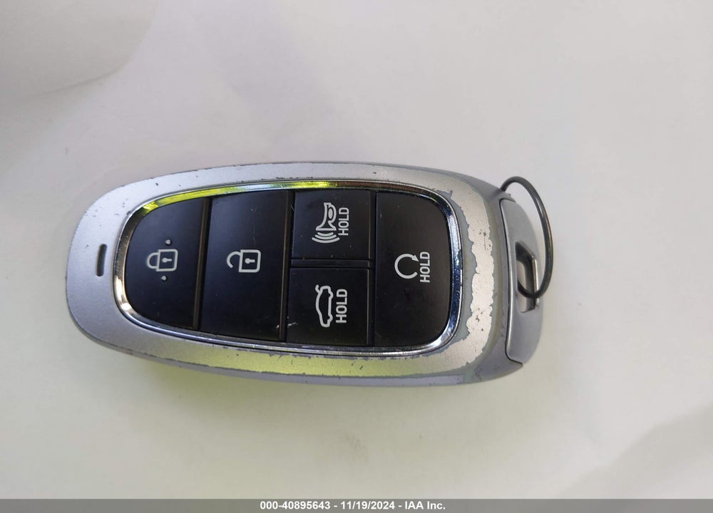 2022 HYUNDAI SONATA VIN: KMHL64JA0NA233111