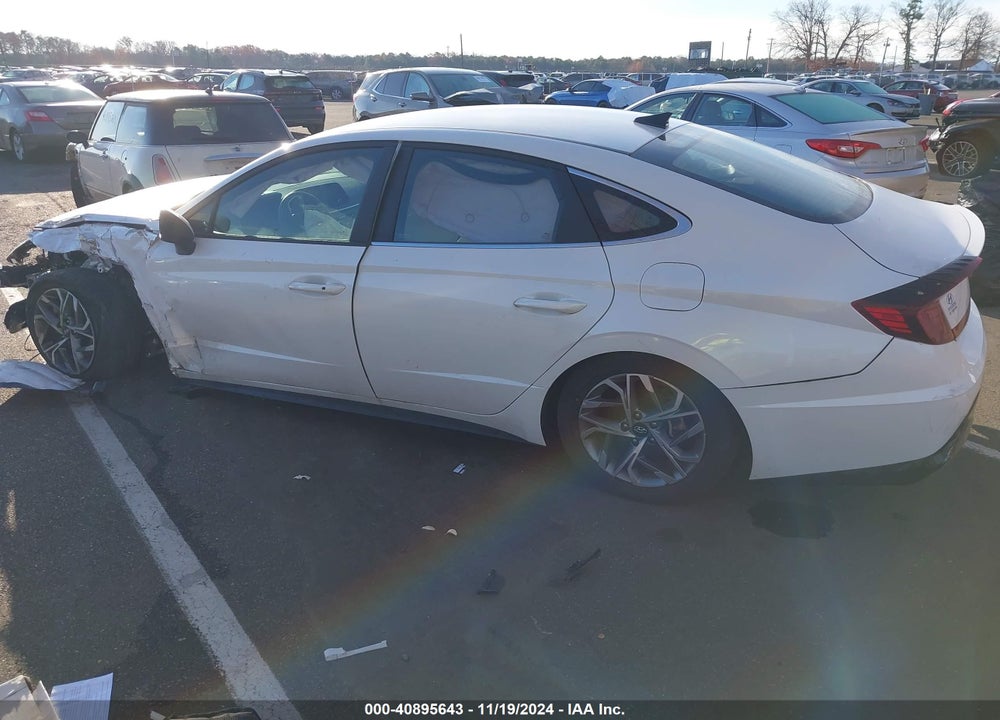 2022 HYUNDAI SONATA VIN: KMHL64JA0NA233111