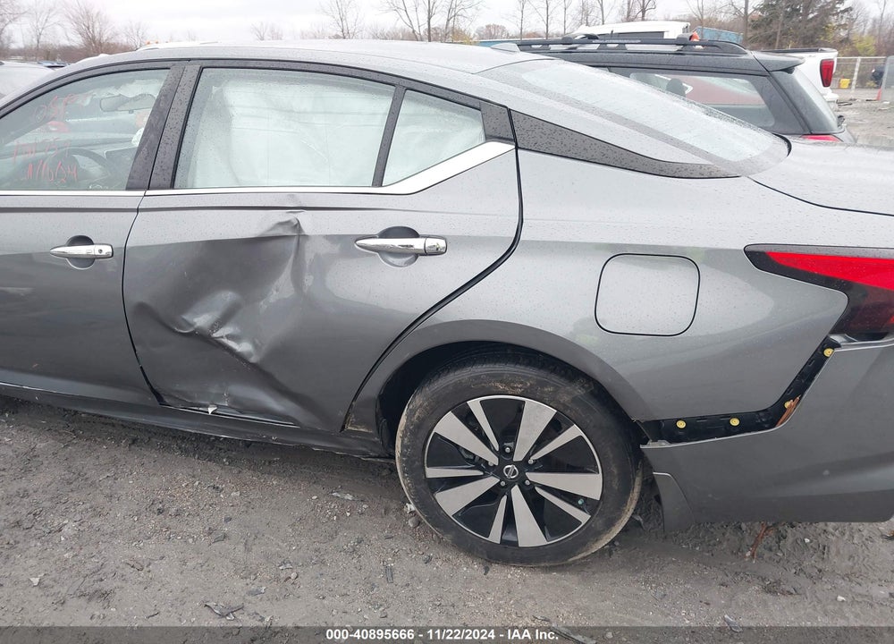 2021 NISSAN ALTIMA SV INTELLIGENT AWD VIN: 1N4BL4DW9MN375681
