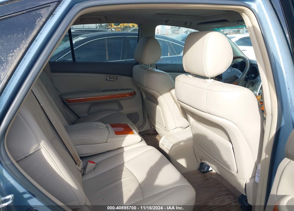 2008 LEXUS RX 350 VIN: 2T2HK31U68C061611