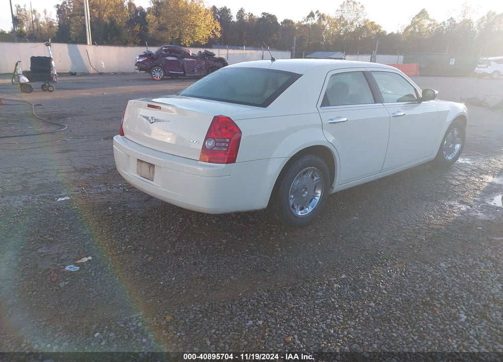 2008 CHRYSLER 300 VIN: 2C3LA43R68H237700